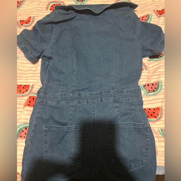 Short jumpsuit - Picture 4 of 4